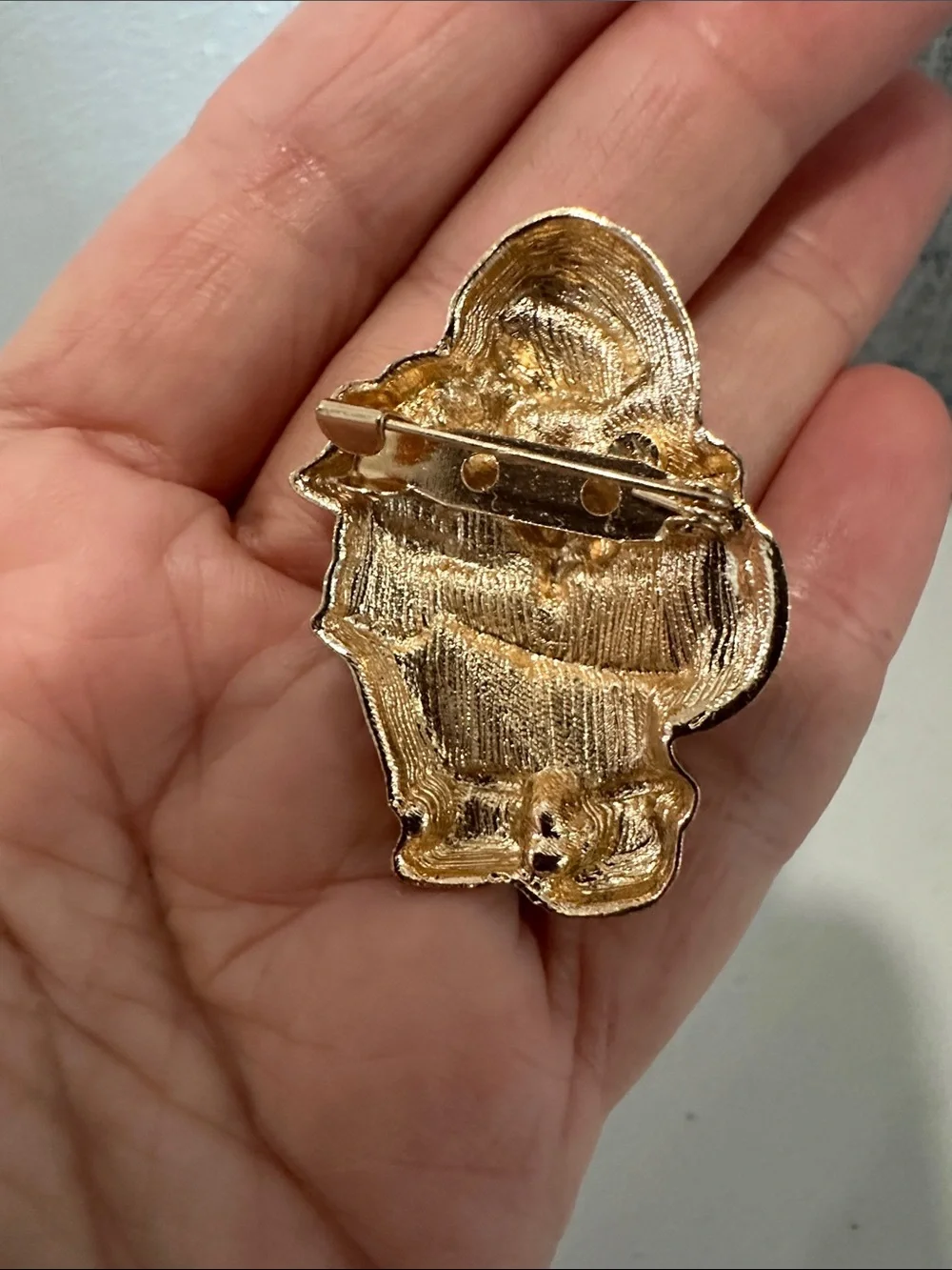 3 vintage gold tone and enamel Christmas Santa brooch. NWOT.